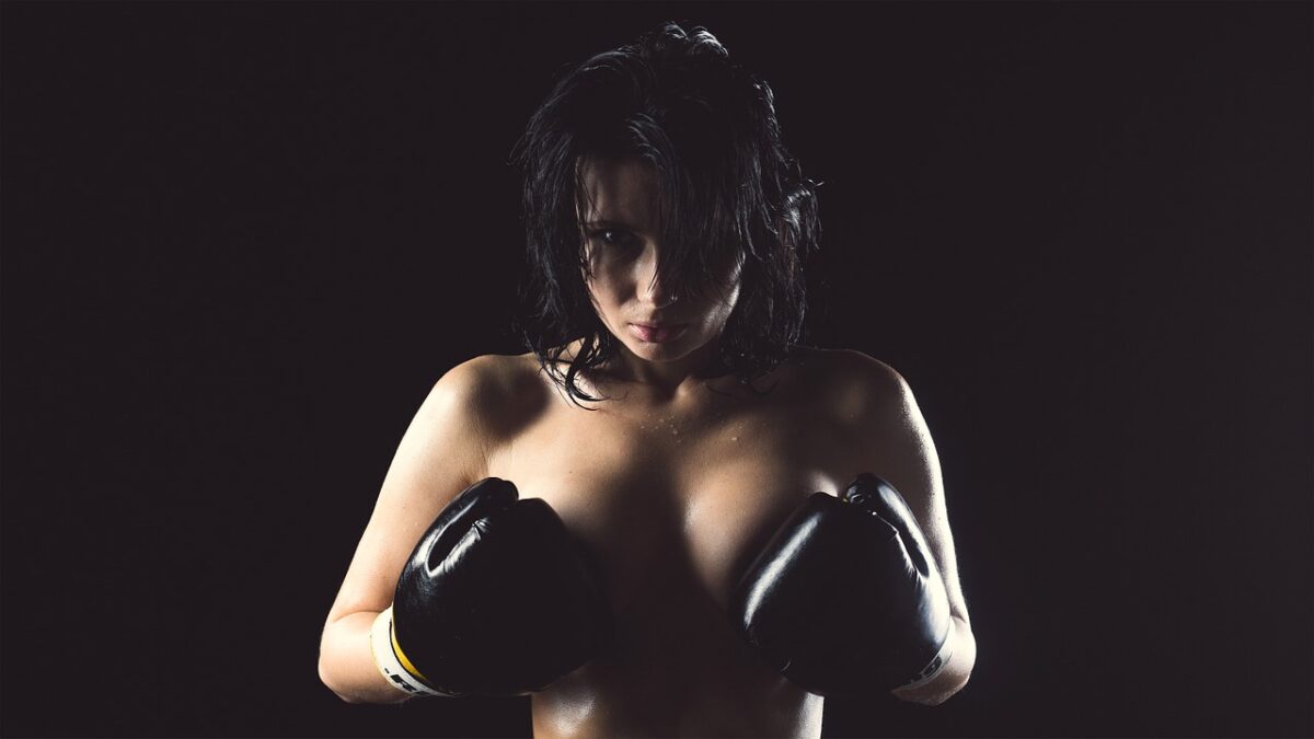 female body, boxing gloves, boxing